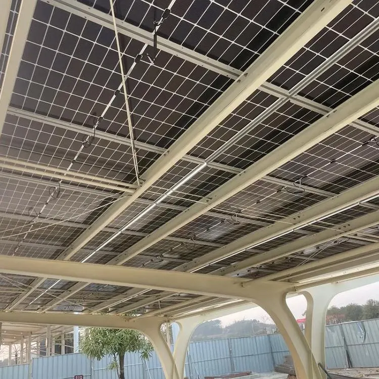 Garagem Fotovoltaica com Telhado Plano
