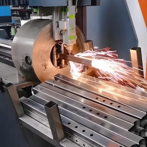 Corte a laser de aço de precisão